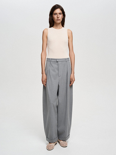 Базовая майка в мелкий рубчик