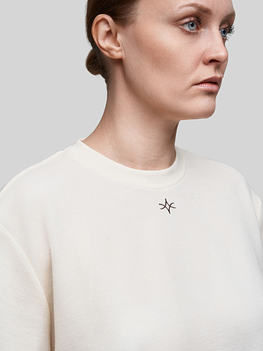 Трикотажная футболка свободного кроя