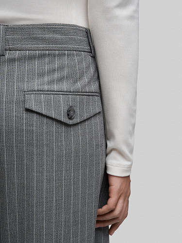 Брюки свободного кроя