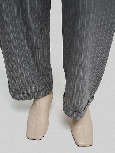 Брюки свободного кроя