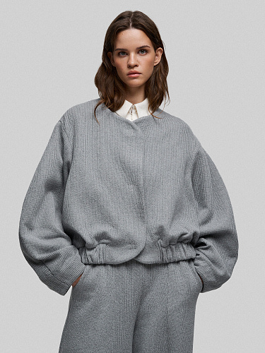 Трикотажный бомбер