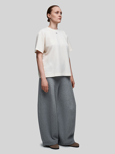 Трикотажная футболка свободного кроя