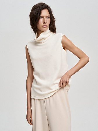 Джемпер без рукавов