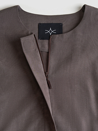 Объемный жилет с карманами