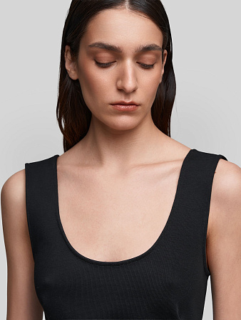 Трикотажный топ приталенного кроя