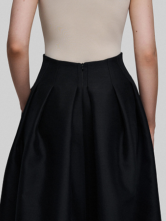 Длинная юбка А-силуэта