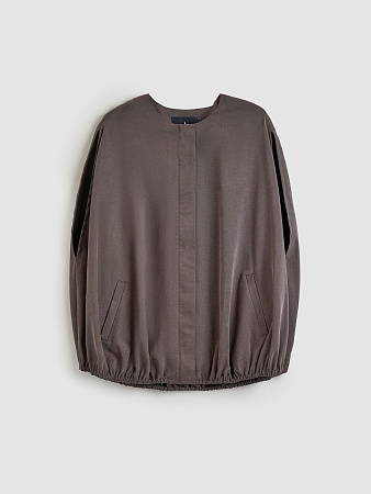 Объемный жилет с карманами