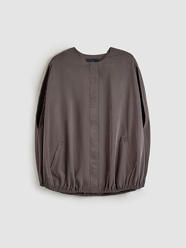 Объемный жилет с карманами